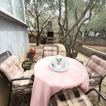 Cosy In Tourist Area Apartamento