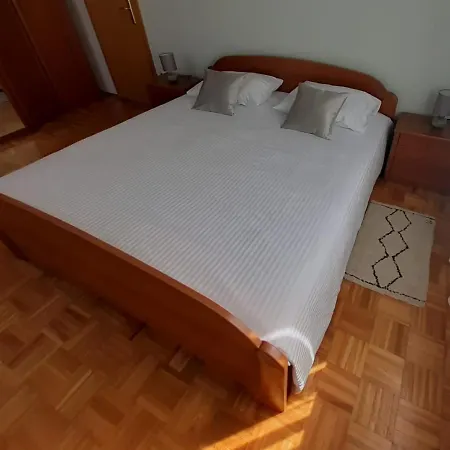 Cosy In Tourist Area Apartment Zadar