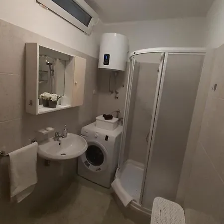 Cosy In Tourist Area Apartment Zadar